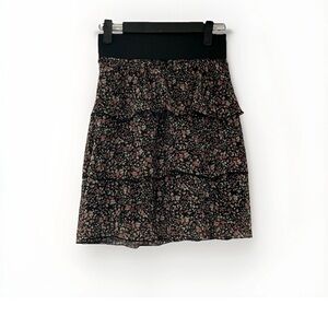 Julie’s Closet Women’s Small floral skirt with ruffles #floral #cottagecore #Y2k